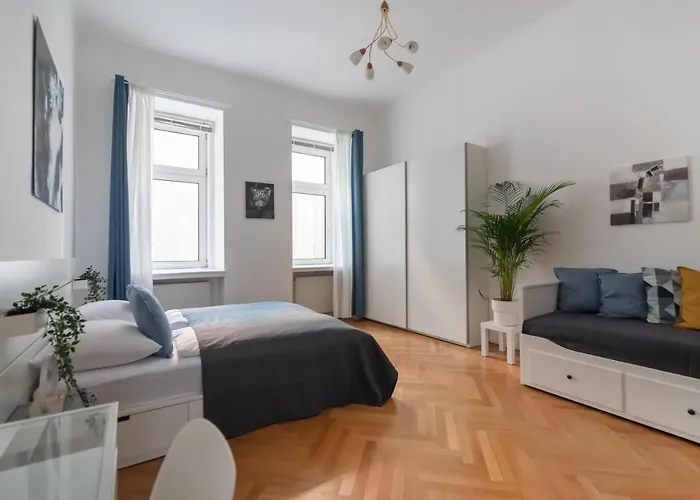 Apartment Zentrale Ruhelage Im Typischen Wiener Altbau *